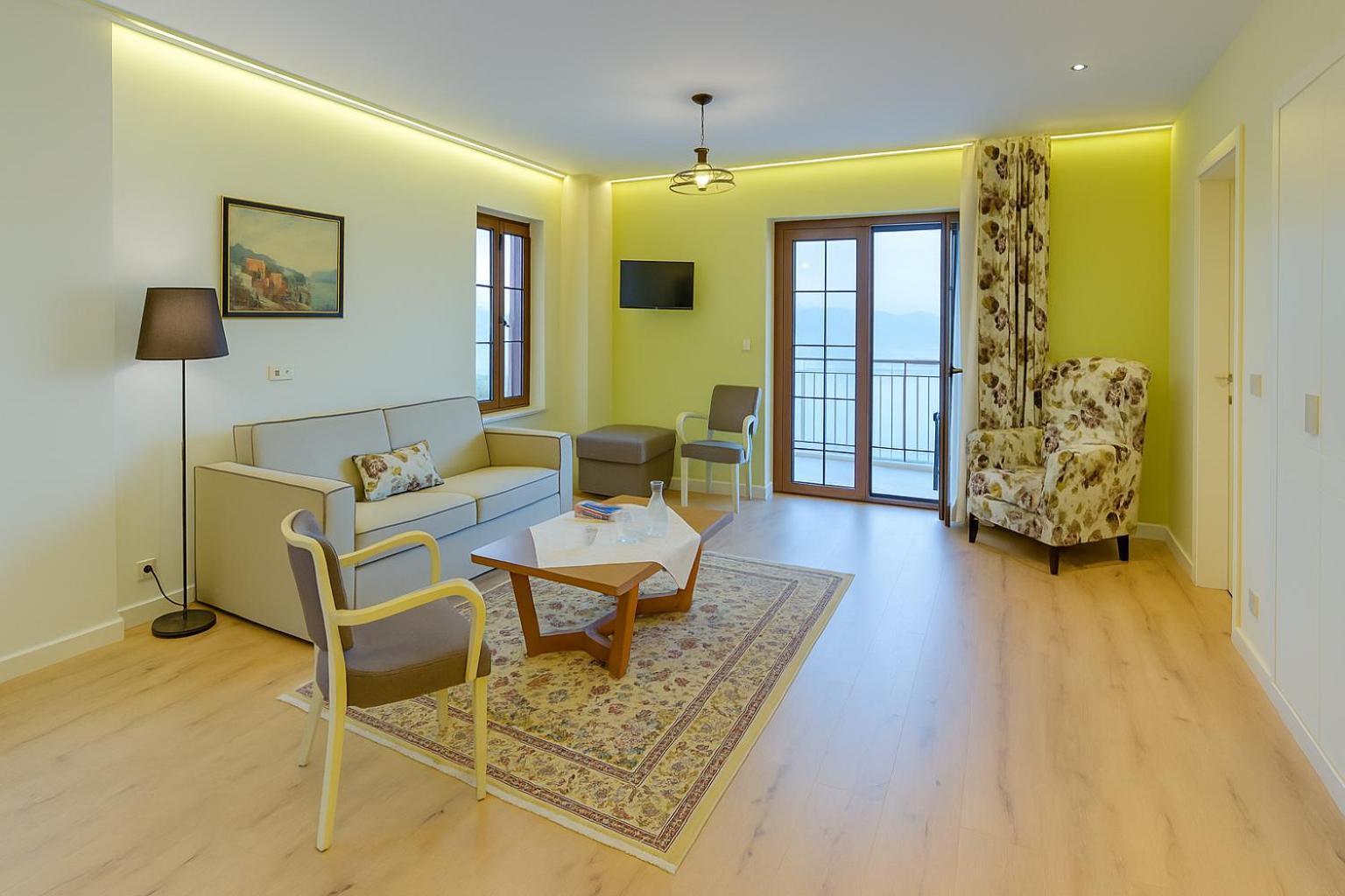 Arktos Hotel Яніна Екстер'єр фото